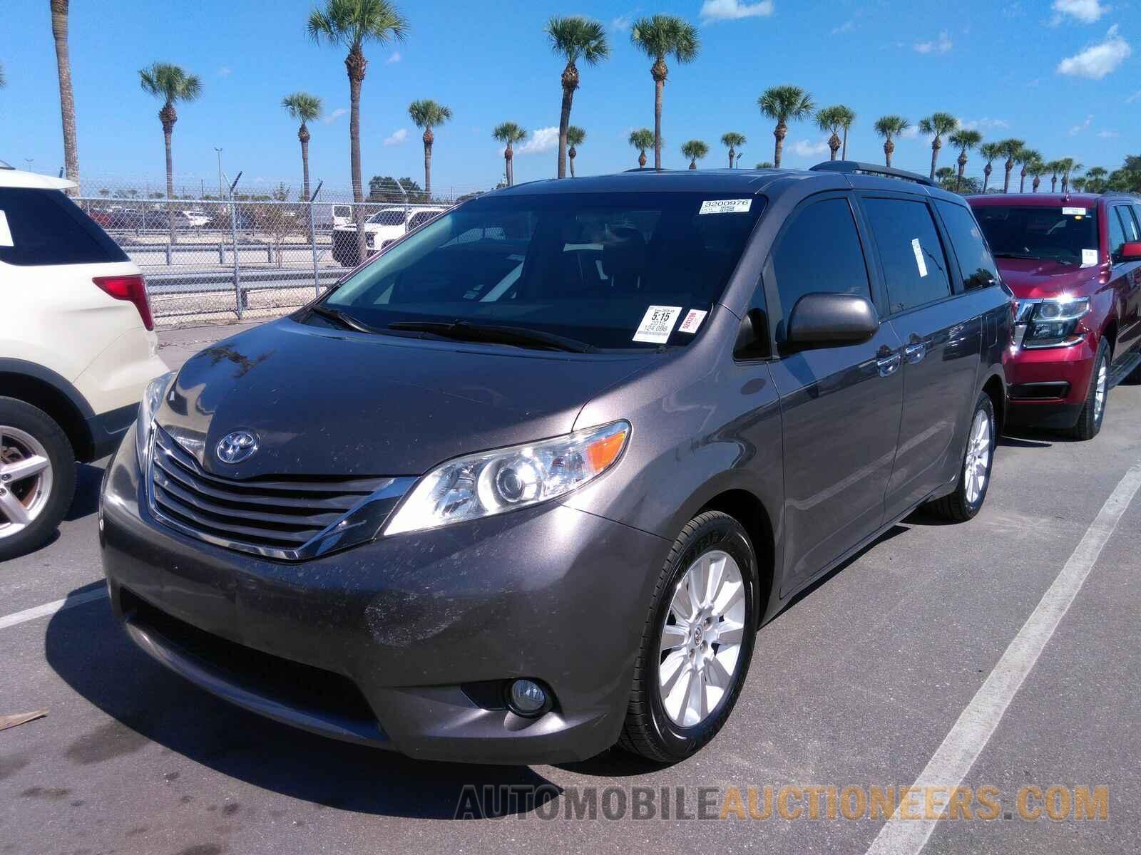 5TDDK3DC4FS123808 Toyota Sienna 2015