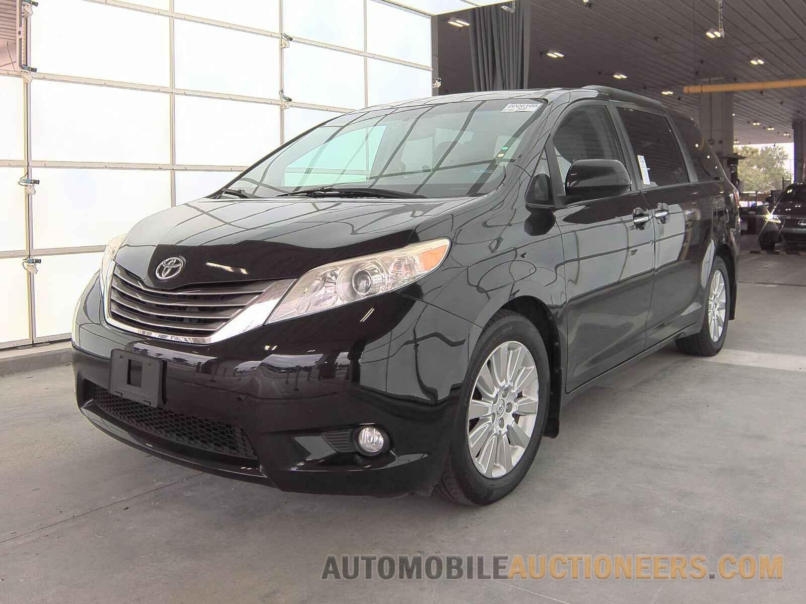 5TDDK3DC8FS120586 Toyota Sienna 2015