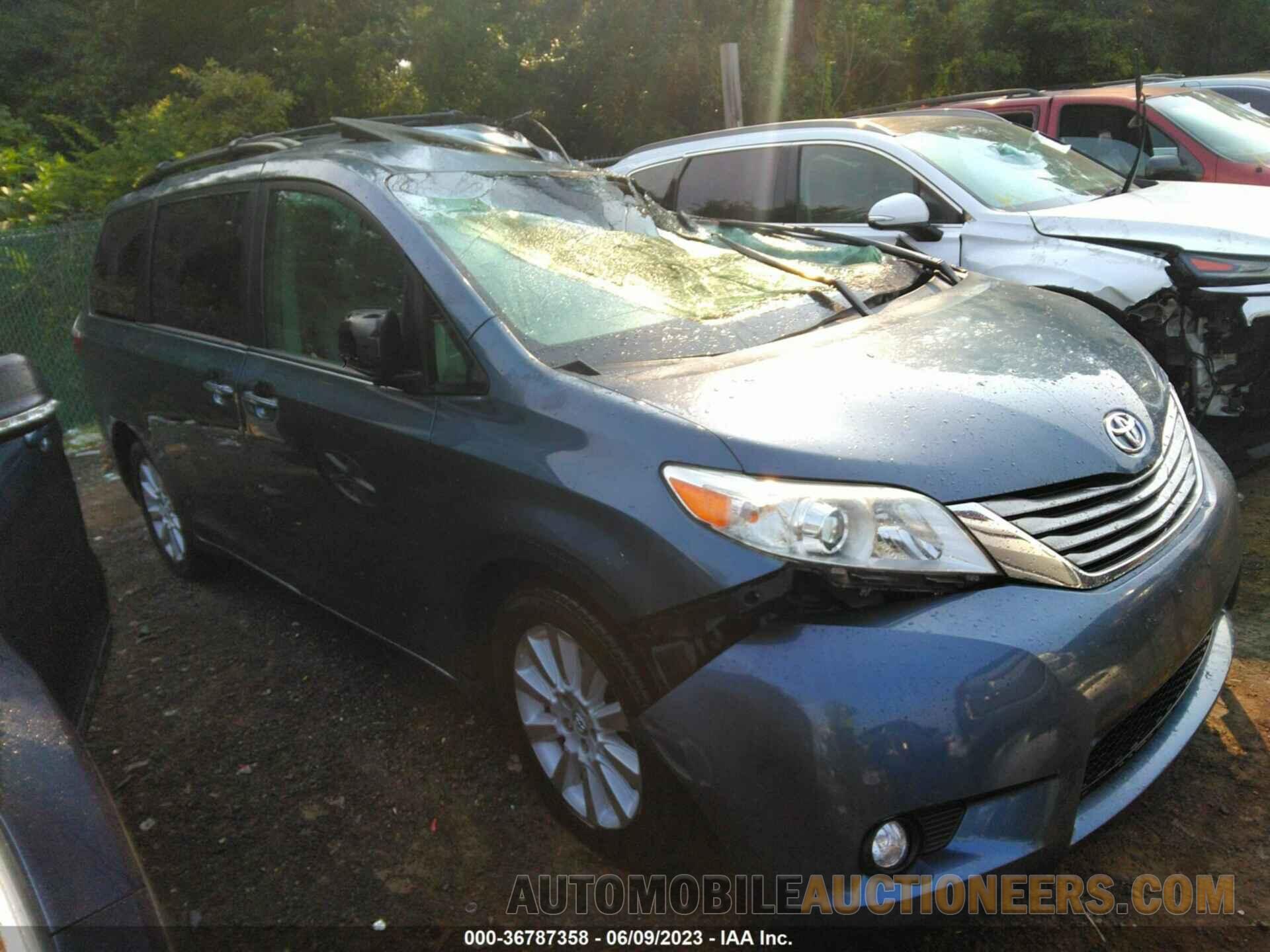 5TDDK3DC8FS126680 TOYOTA SIENNA 2015