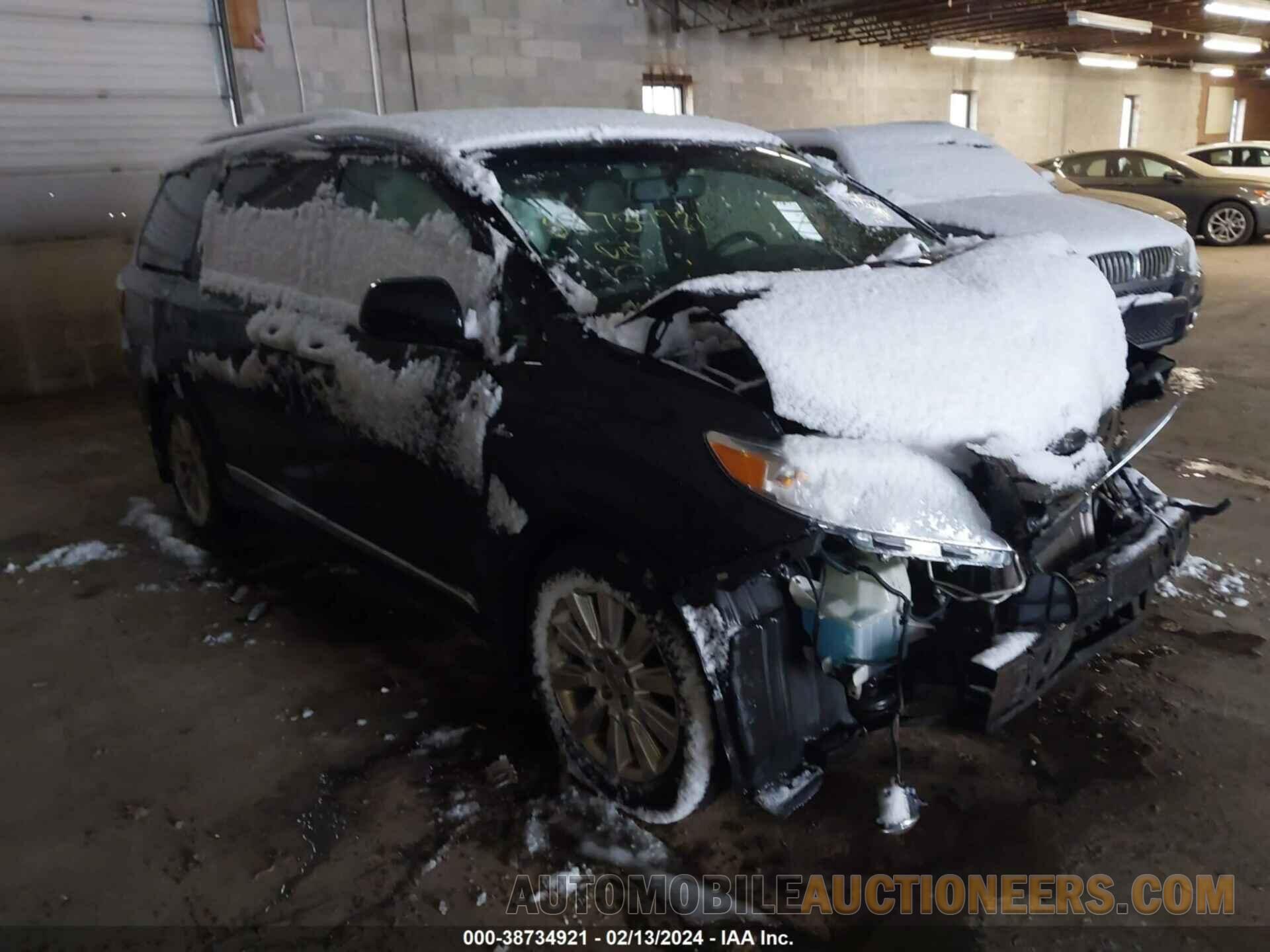 5TDDK3DCXGS135852 TOYOTA SIENNA 2016