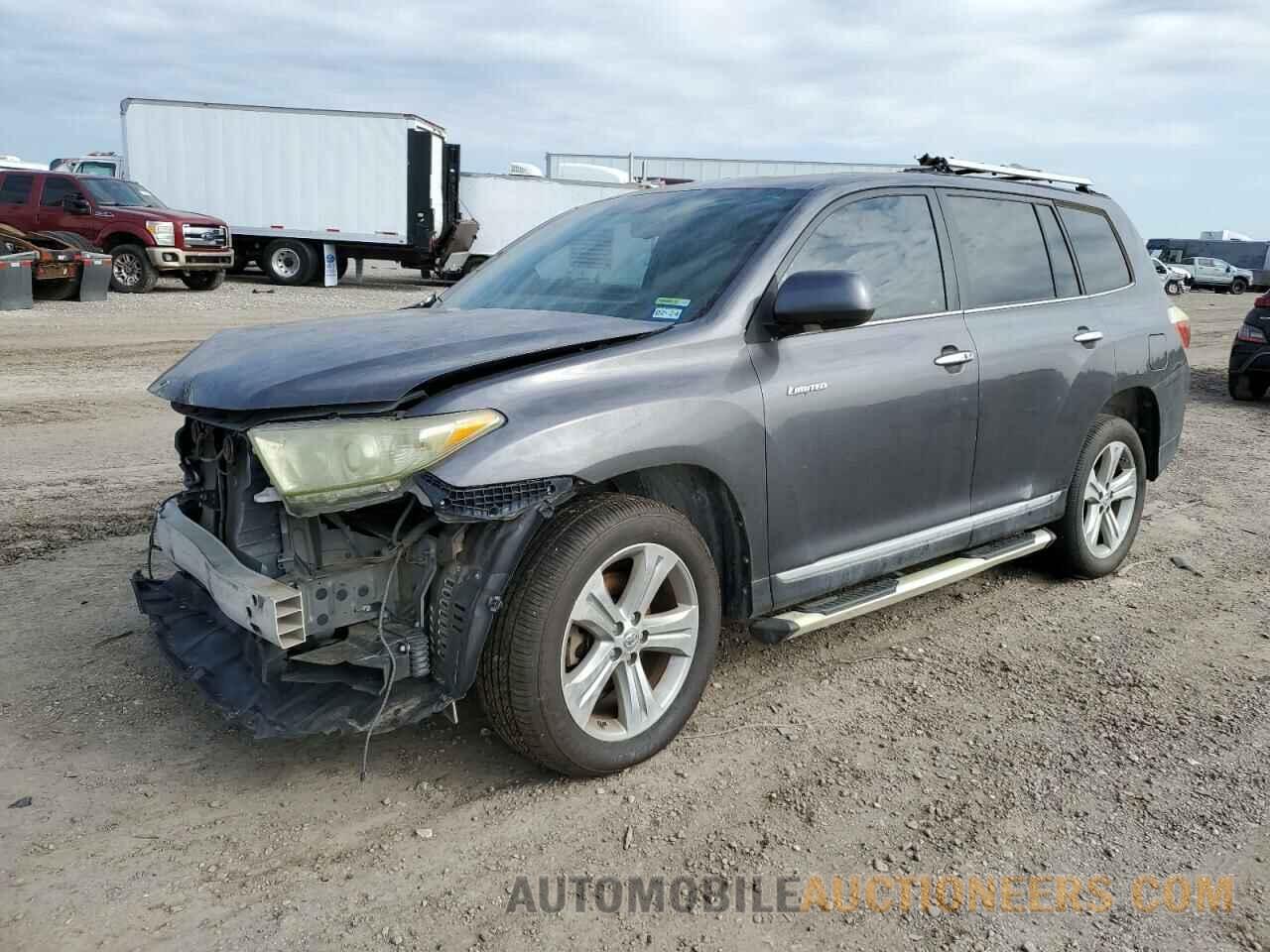 5TDDK3EH1DS209374 TOYOTA HIGHLANDER 2013