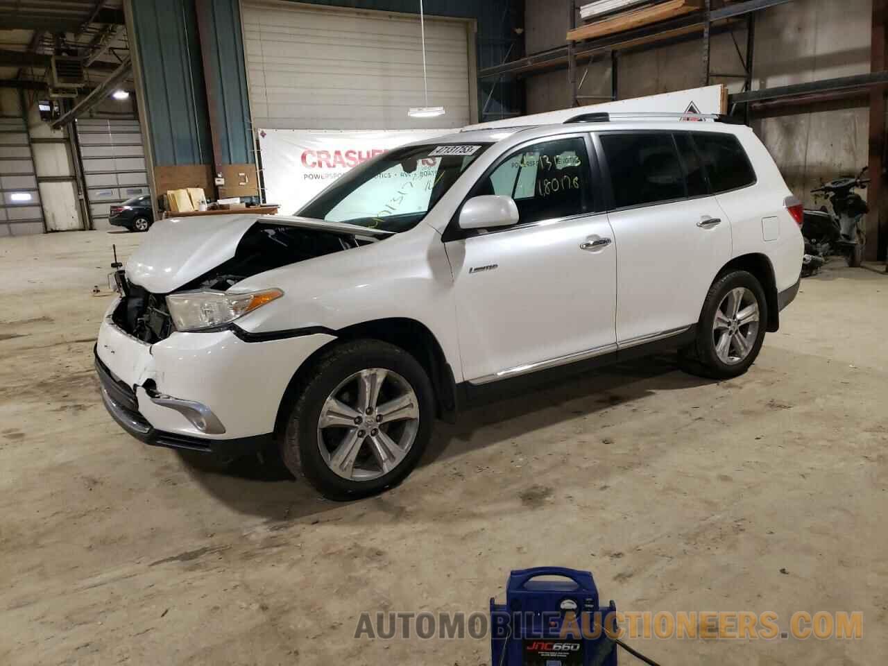 5TDDK3EH8DS185882 TOYOTA HIGHLANDER 2013