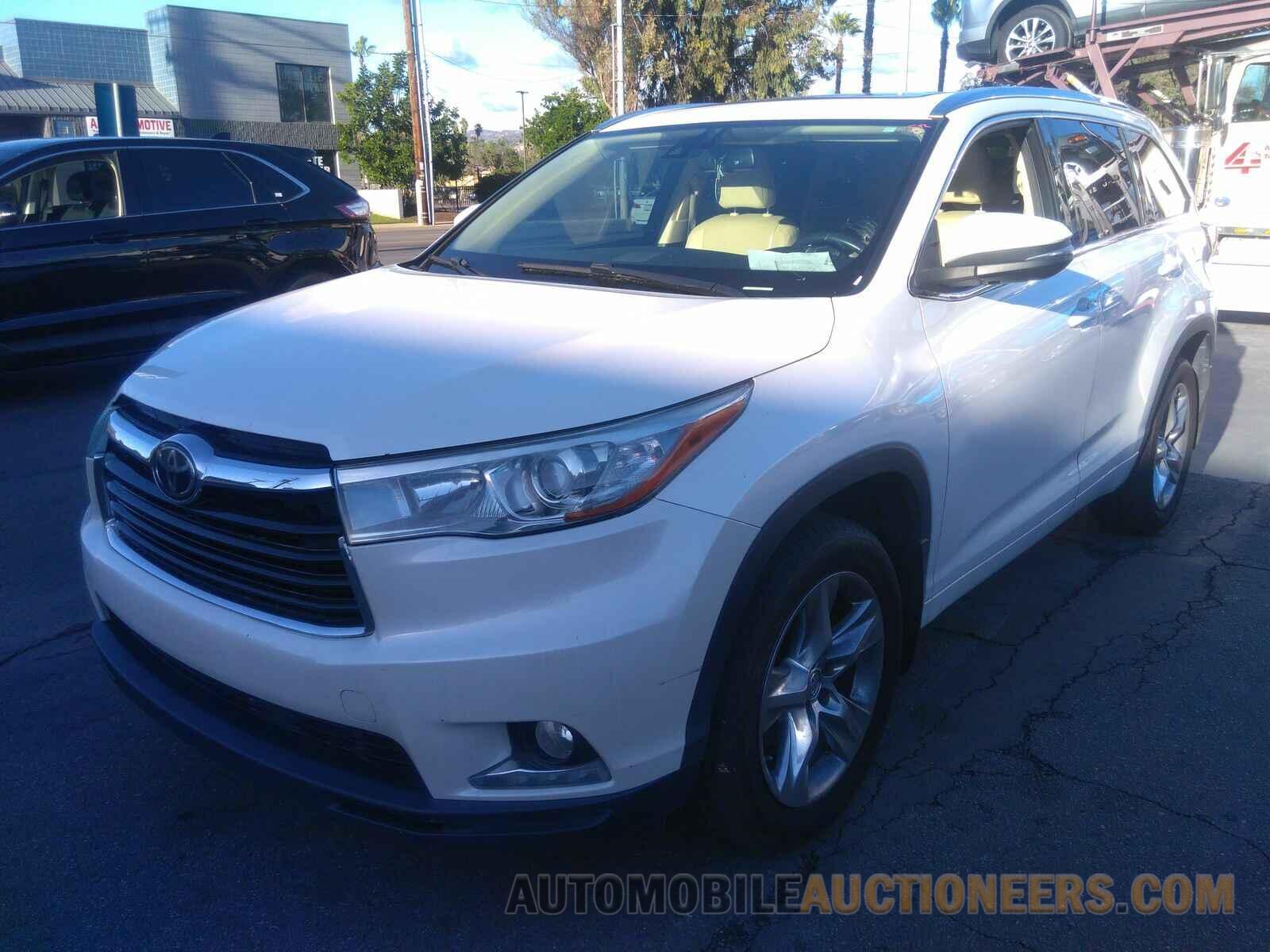 5TDDKRFH0FS129942 Toyota Highlander 2015