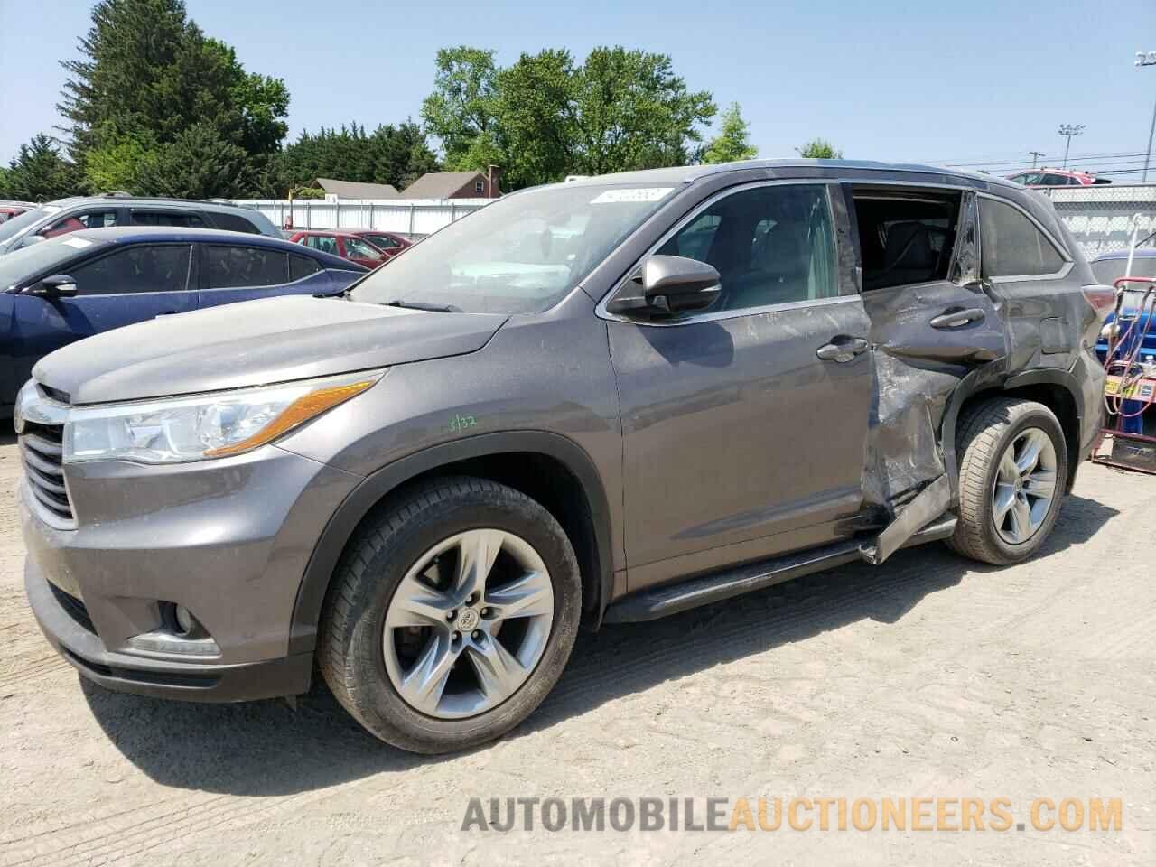 5TDDKRFH9FS164706 TOYOTA HIGHLANDER 2015