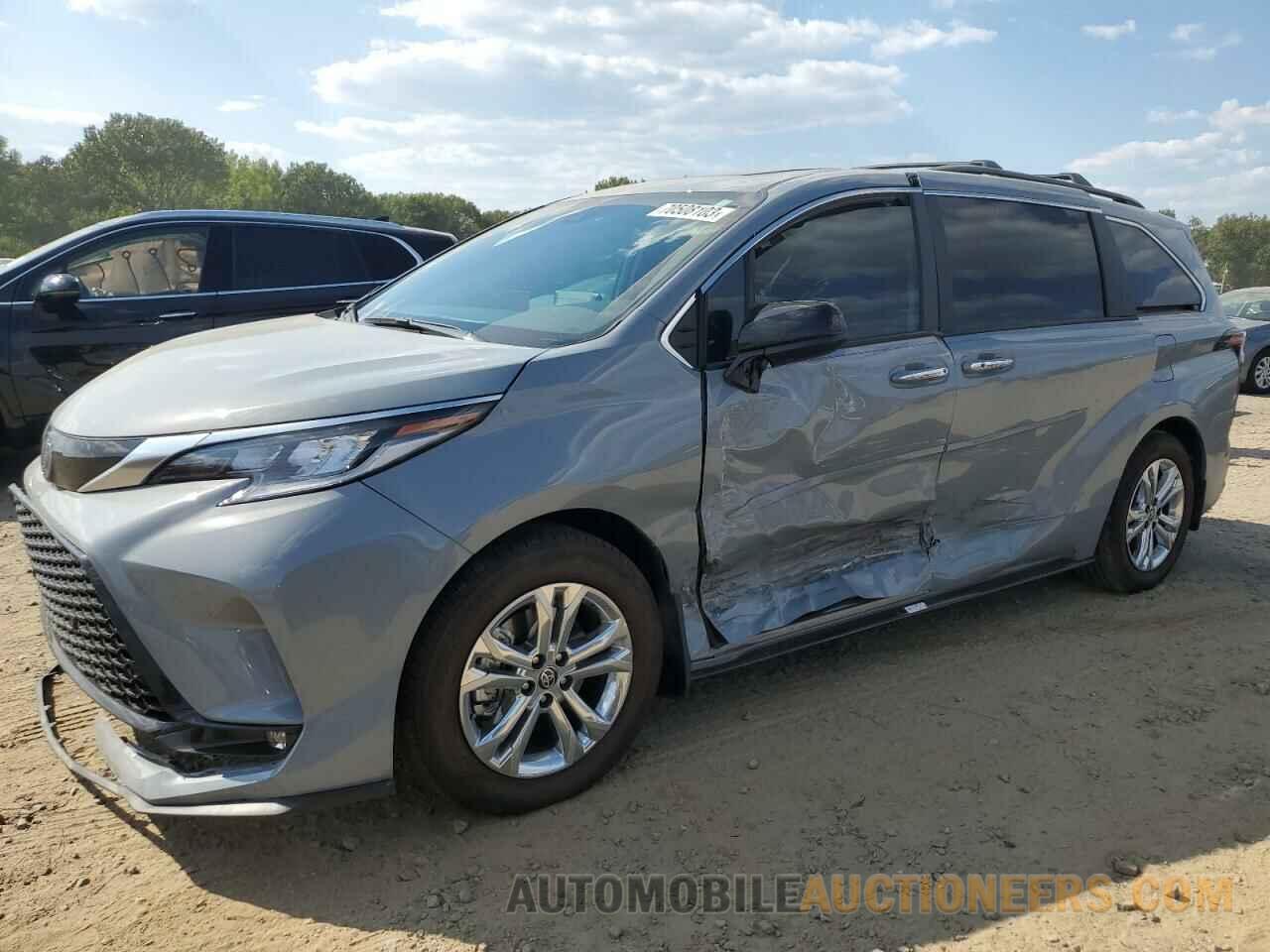 5TDDSKFC3PS088140 TOYOTA SIENNA 2023