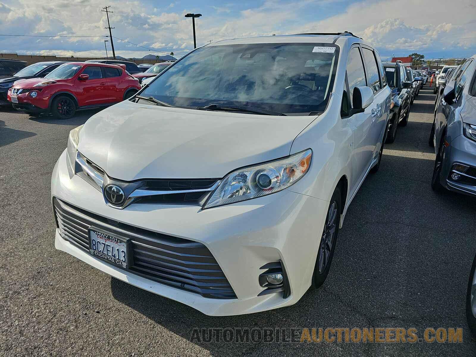 5TDDZ3DC5JS190695 Toyota Sienna 2018