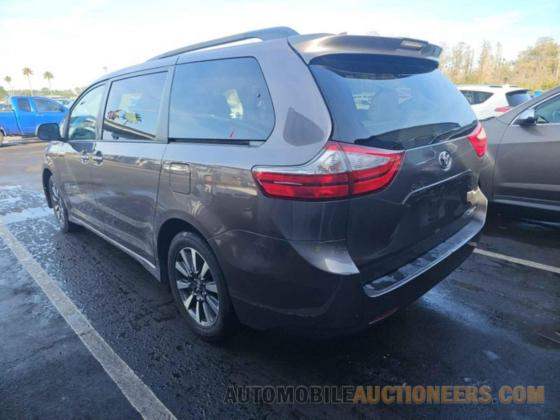 5TDDZ3DC8KS220631 TOYOTA SIENNA 2019