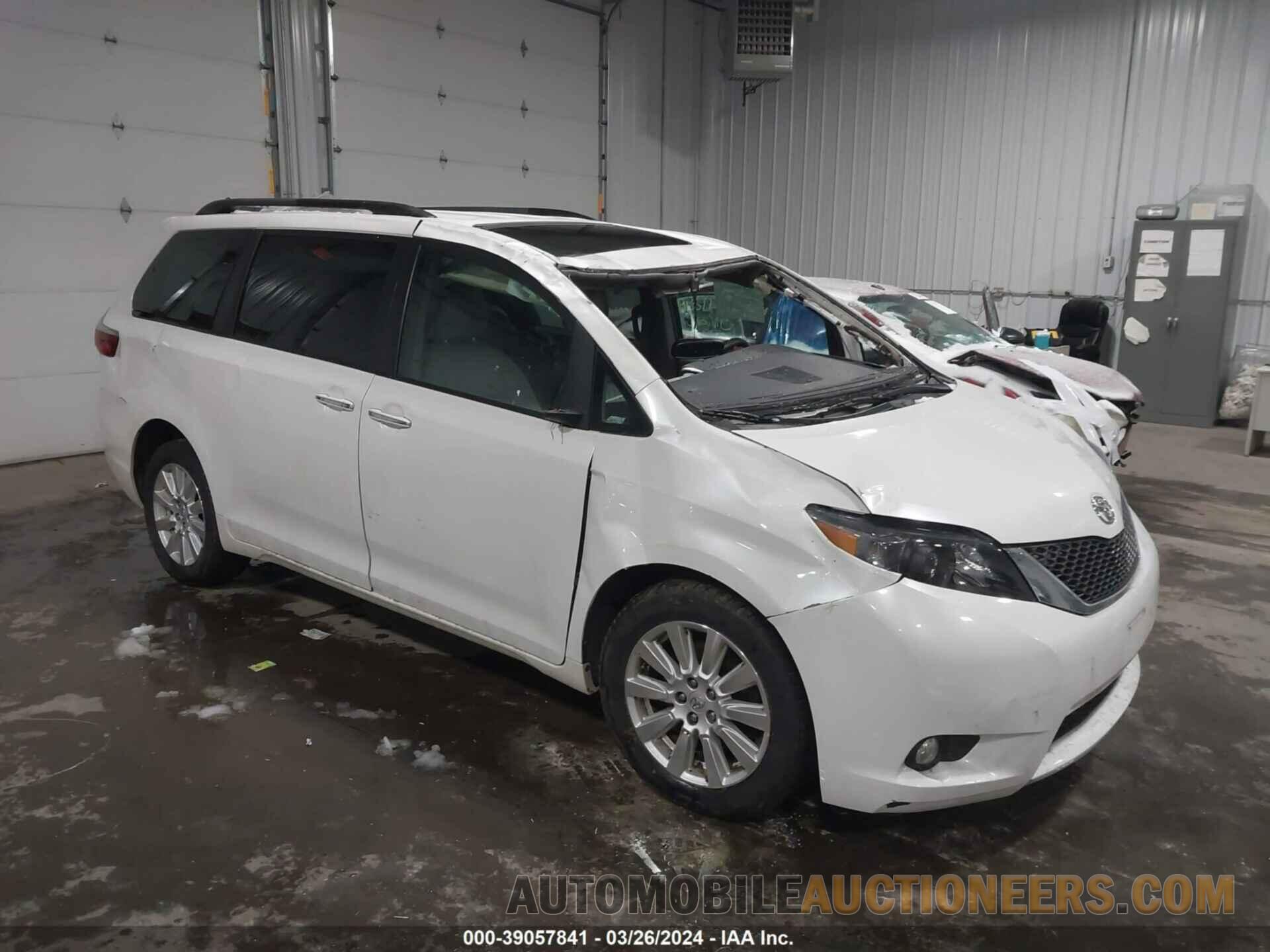 5TDDZ3DC9HS158763 TOYOTA SIENNA 2017