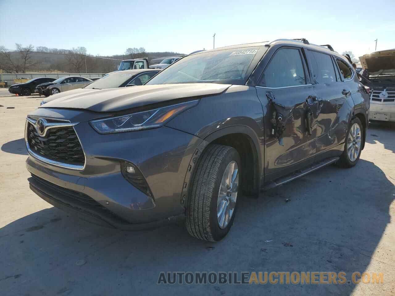 5TDDZRBH2NS186417 TOYOTA HIGHLANDER 2022