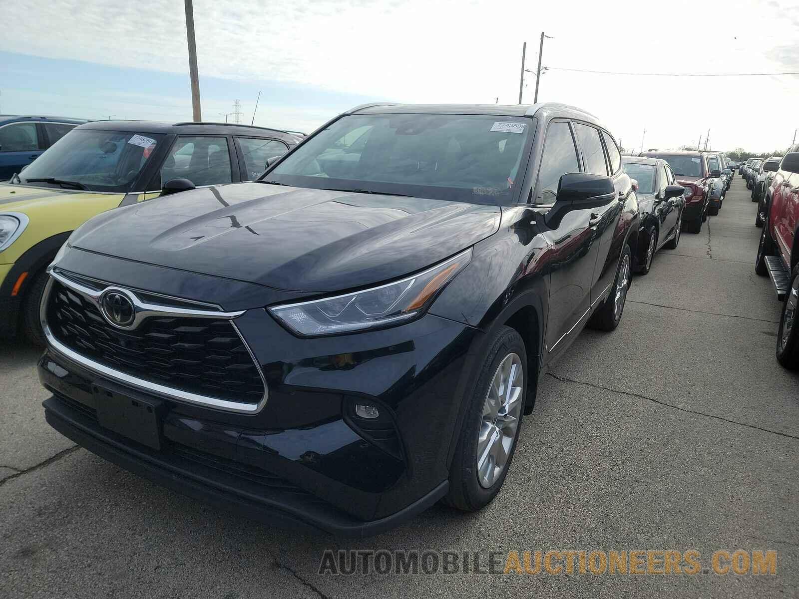 5TDDZRBH3MS537026 Toyota Highlander 2021