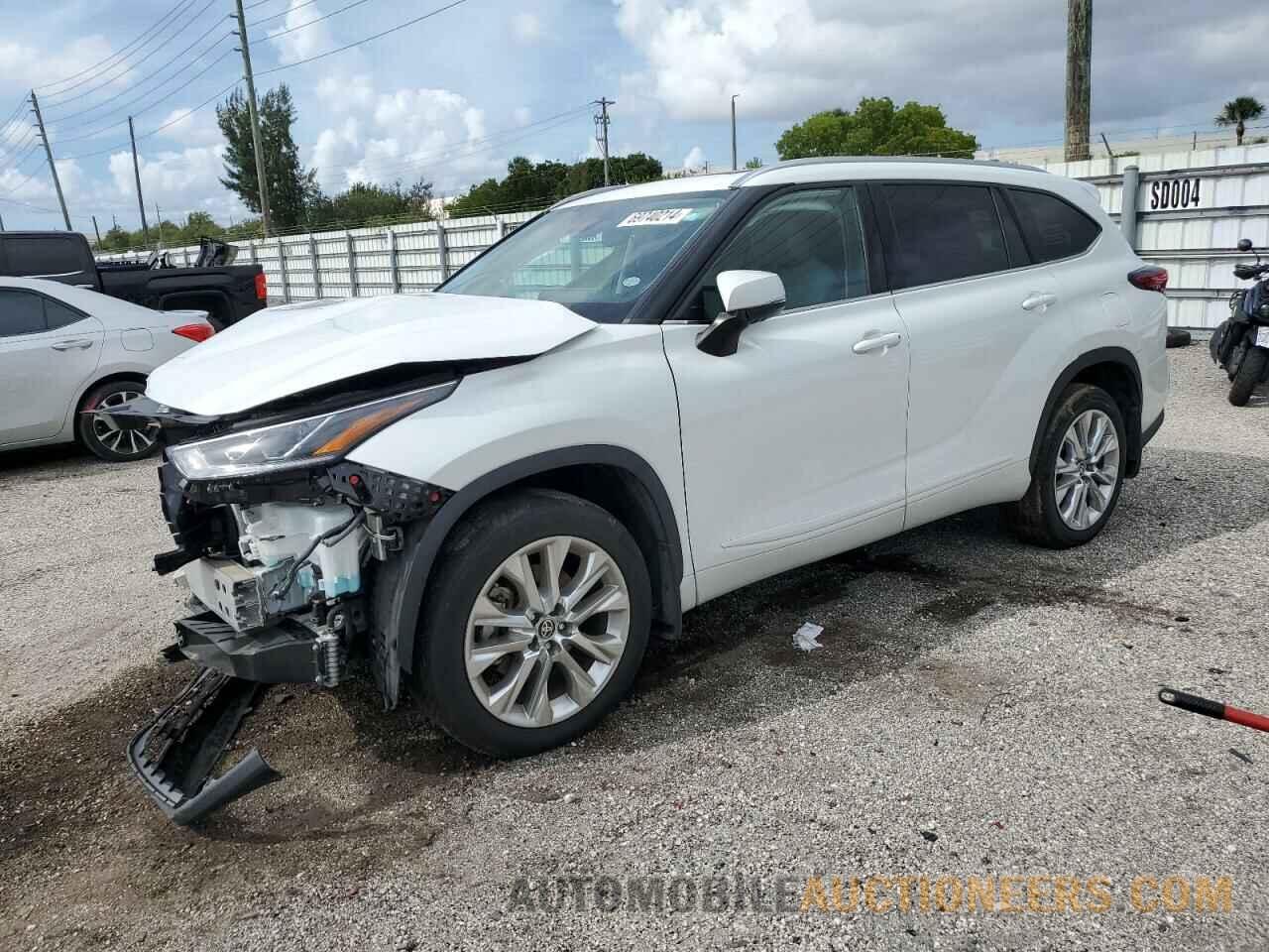 5TDDZRBH4NS161776 TOYOTA HIGHLANDER 2022