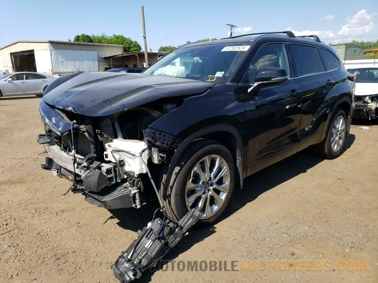 5TDDZRBH7NS226975 TOYOTA HIGHLANDER 2022