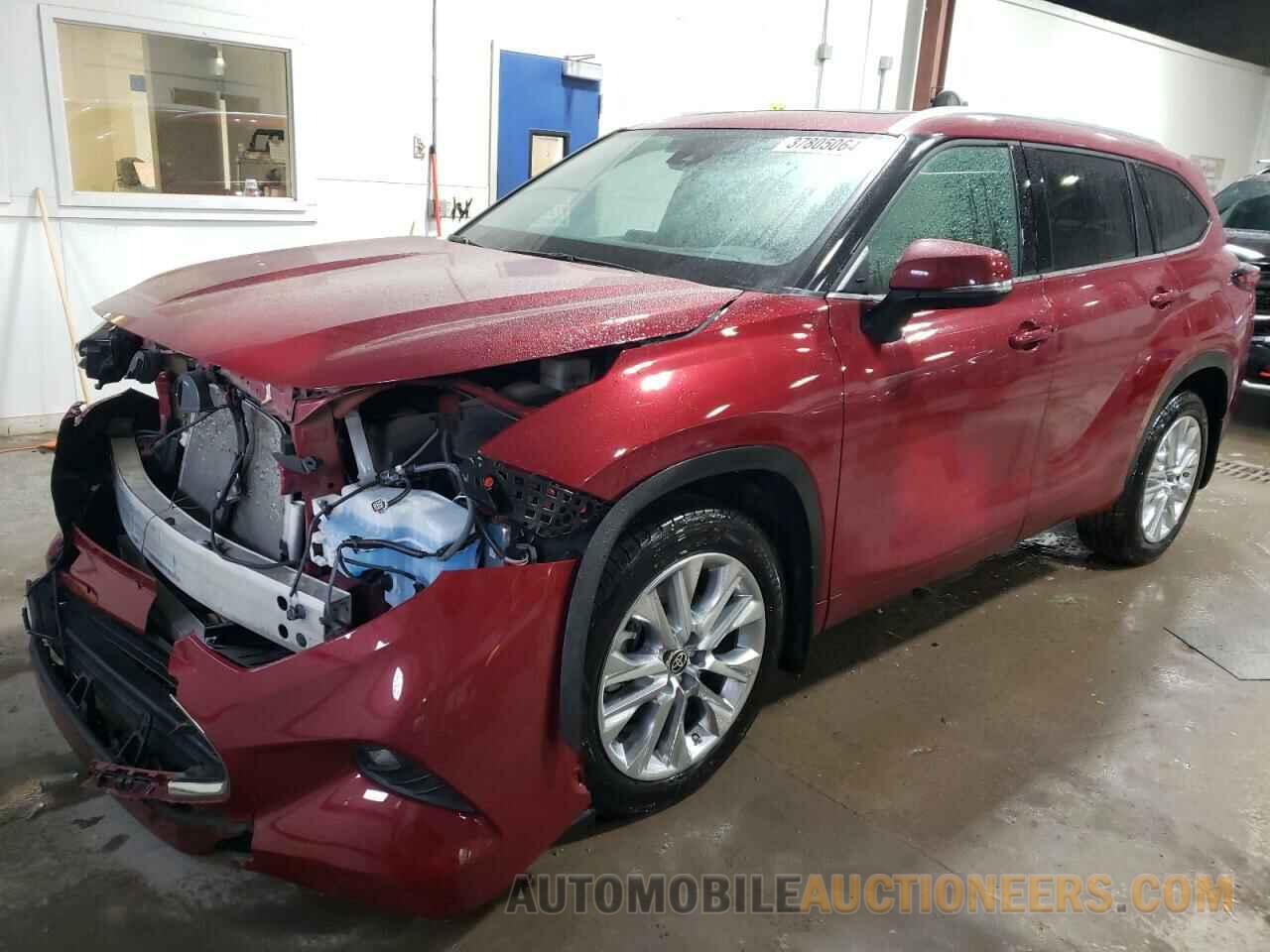 5TDDZRBH9NS176144 TOYOTA HIGHLANDER 2022