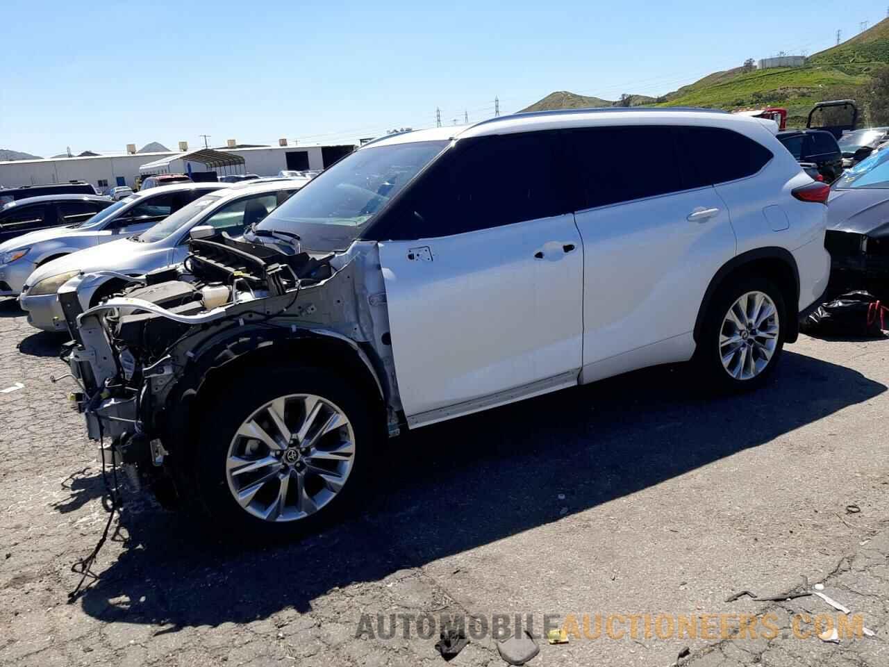 5TDDZRBHXNS576892 TOYOTA HIGHLANDER 2022