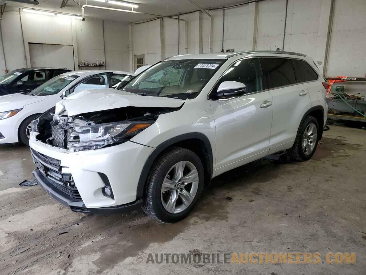 5TDDZRFH0KS947757 TOYOTA HIGHLANDER 2019