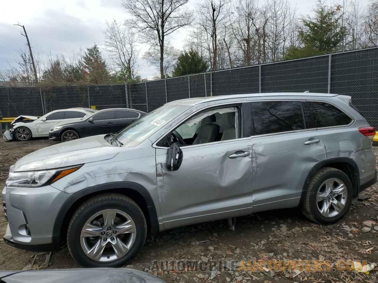 5TDDZRFH2KS712194 TOYOTA HIGHLANDER 2019