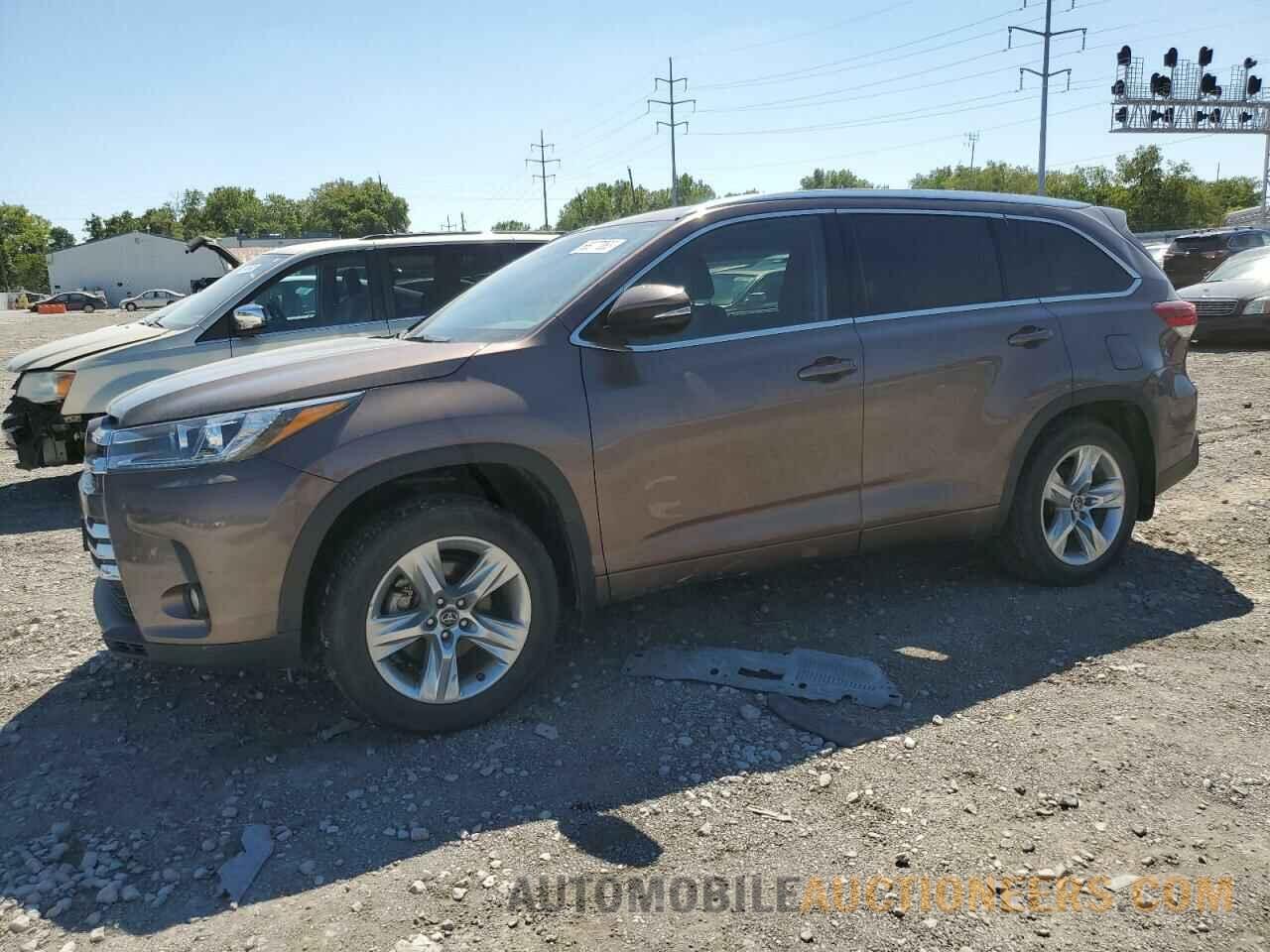 5TDDZRFH3JS486648 TOYOTA HIGHLANDER 2018