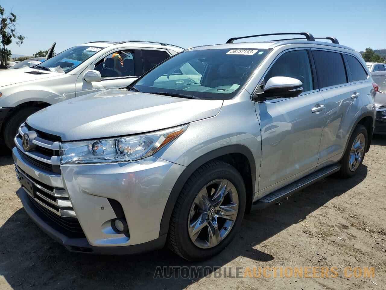 5TDDZRFH4JS863679 TOYOTA HIGHLANDER 2018