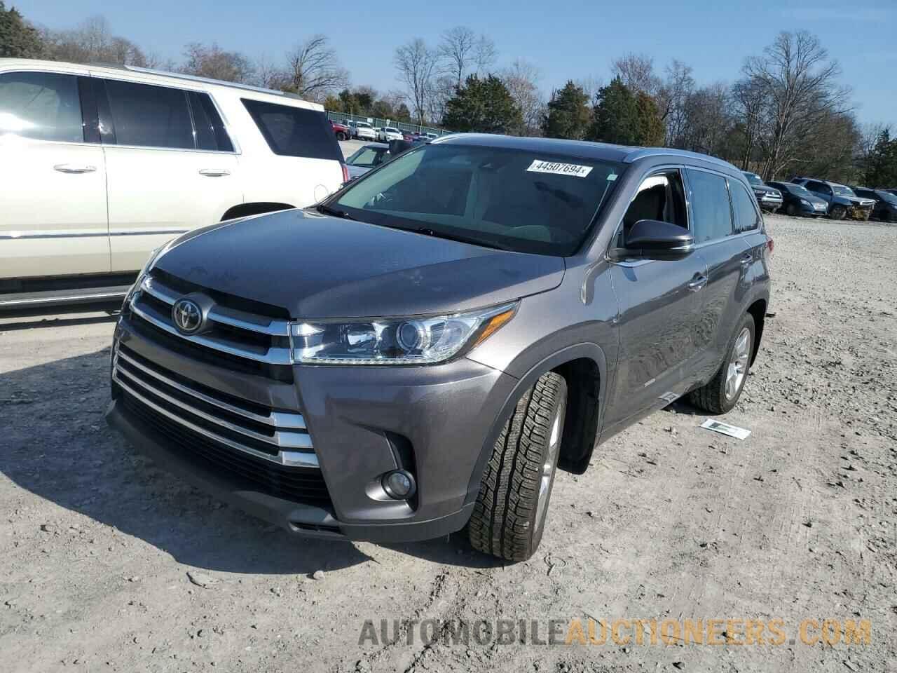 5TDDZRFH5HS413632 TOYOTA HIGHLANDER 2017