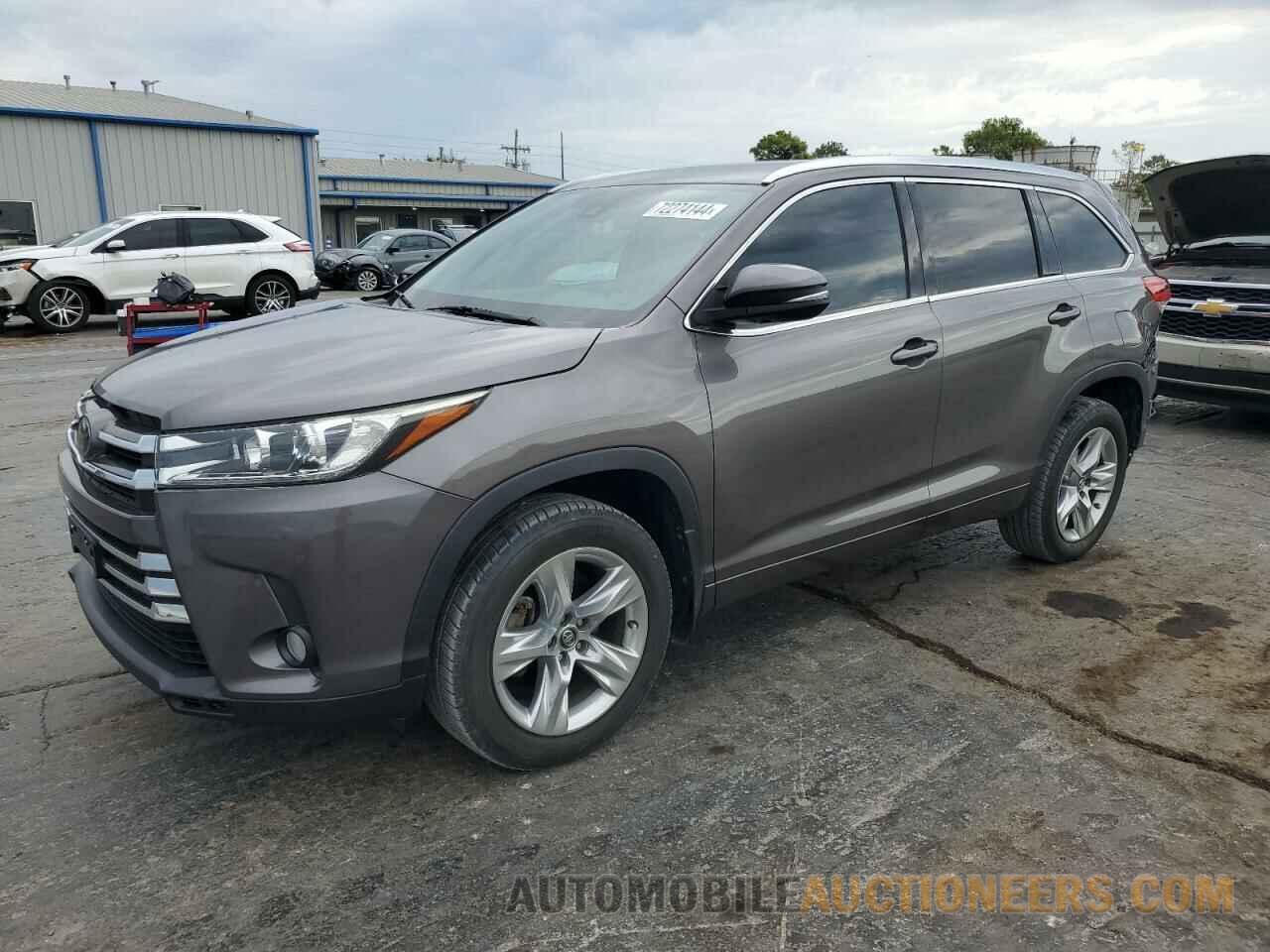 5TDDZRFH5JS486022 TOYOTA HIGHLANDER 2018