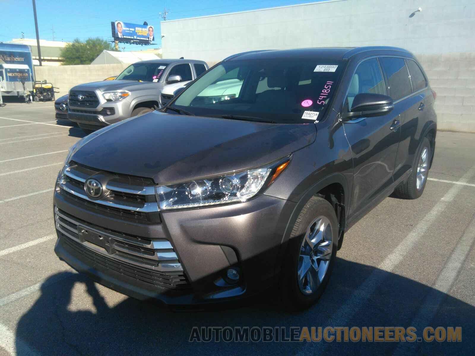 5TDDZRFH5KS715087 Toyota Highlander 2019