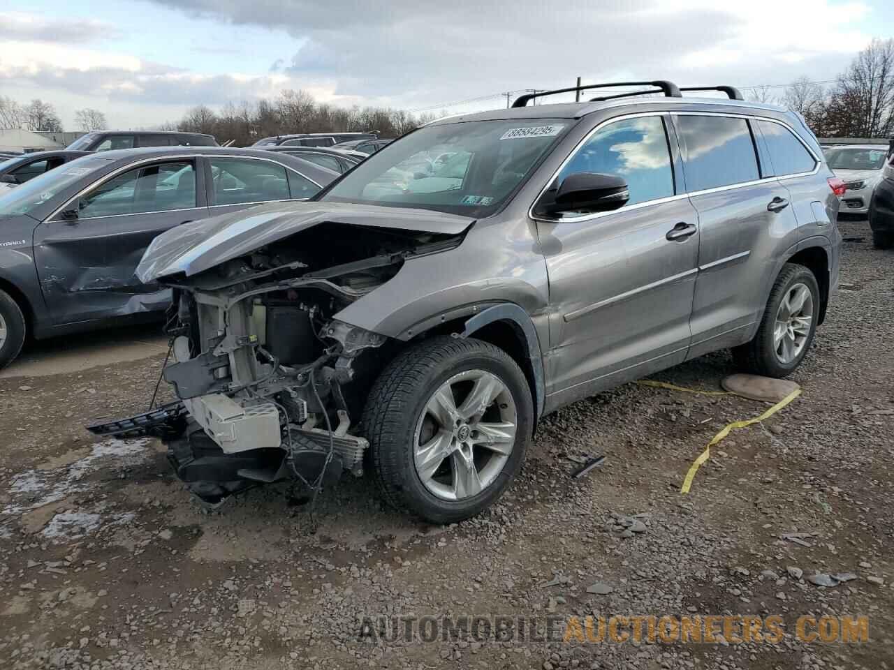 5TDDZRFH6JS878913 TOYOTA HIGHLANDER 2018