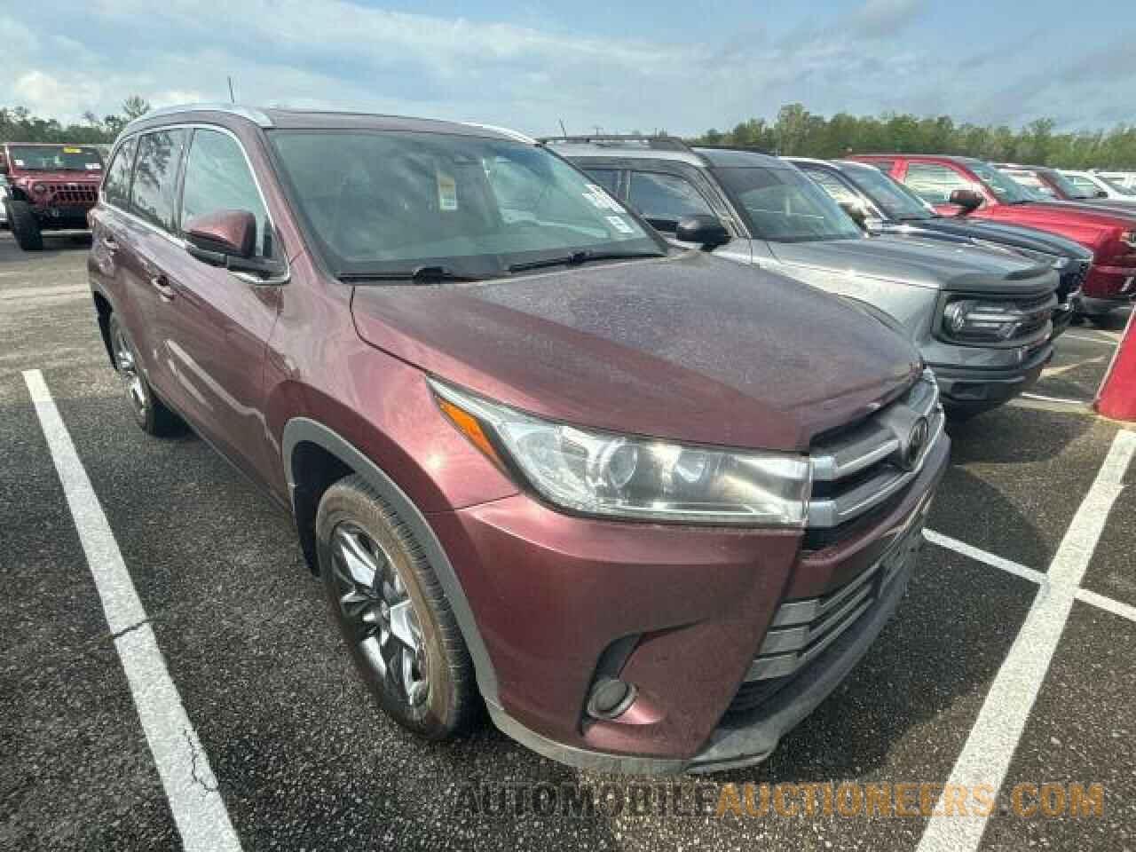 5TDDZRFH6JS902367 TOYOTA HIGHLANDER 2018