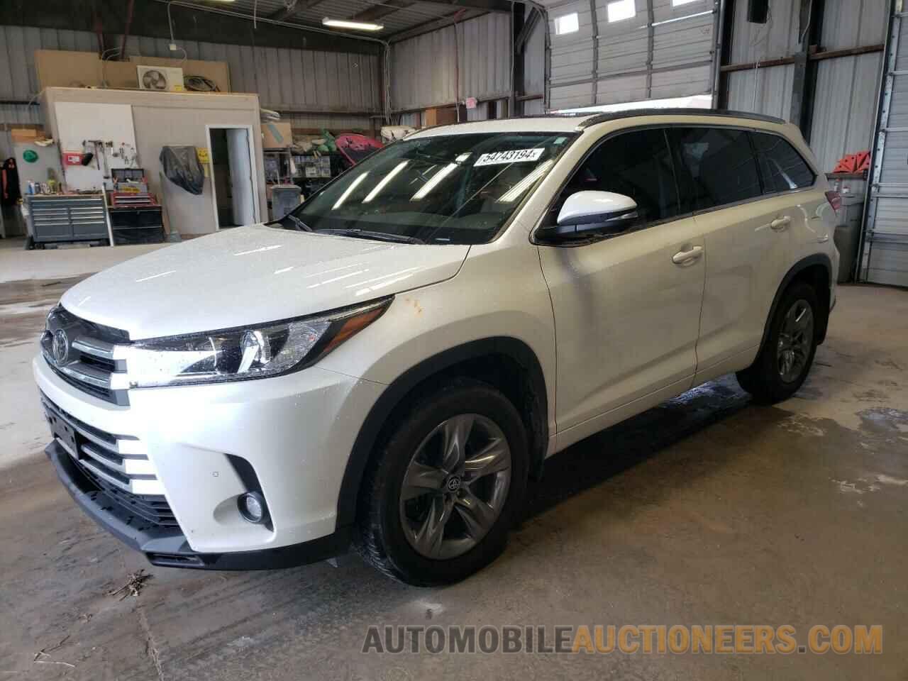 5TDDZRFH8KS952947 TOYOTA HIGHLANDER 2019