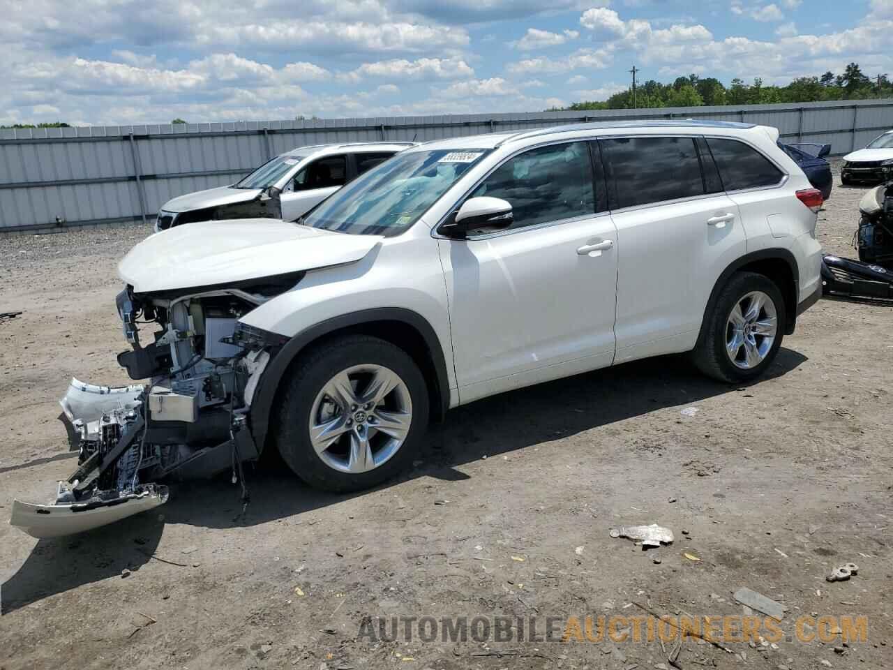 5TDDZRFH8KS976469 TOYOTA HIGHLANDER 2019