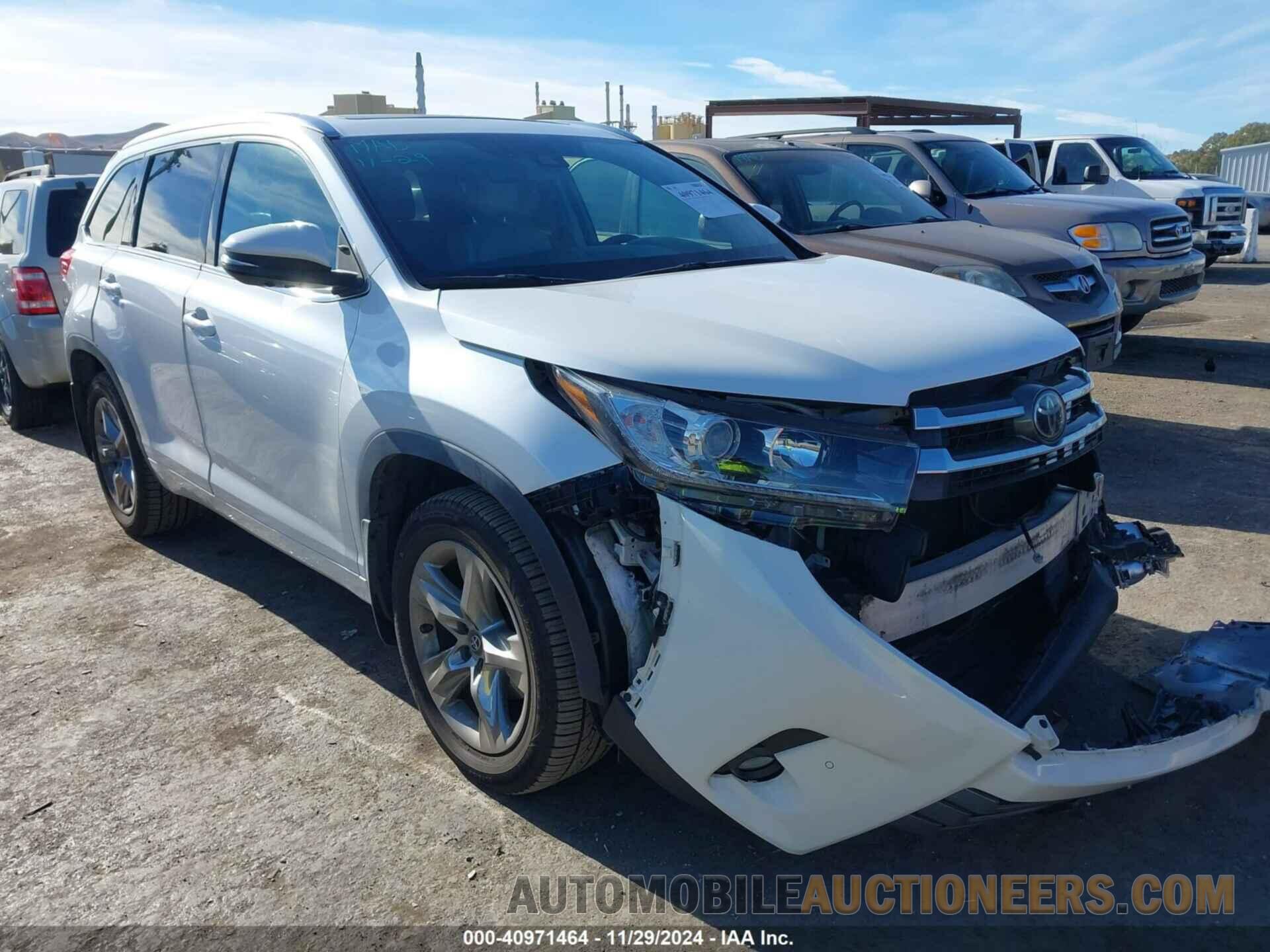 5TDDZRFH9HS369988 TOYOTA HIGHLANDER 2017