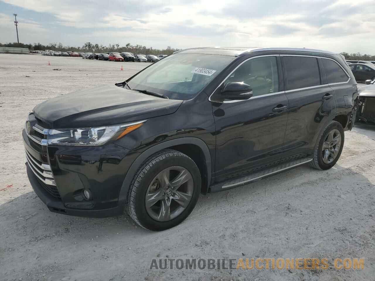 5TDDZRFH9JS820987 TOYOTA HIGHLANDER 2018