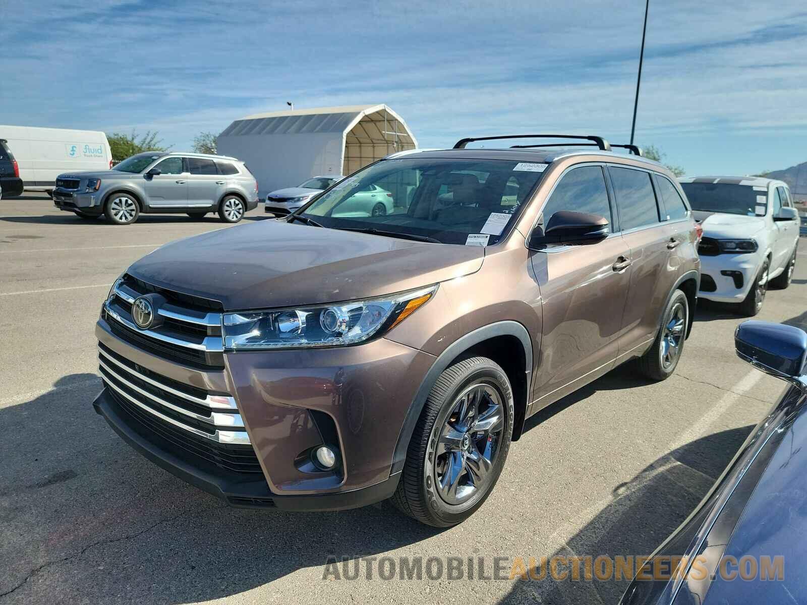 5TDDZRFH9JS856596 Toyota Highlander 2018