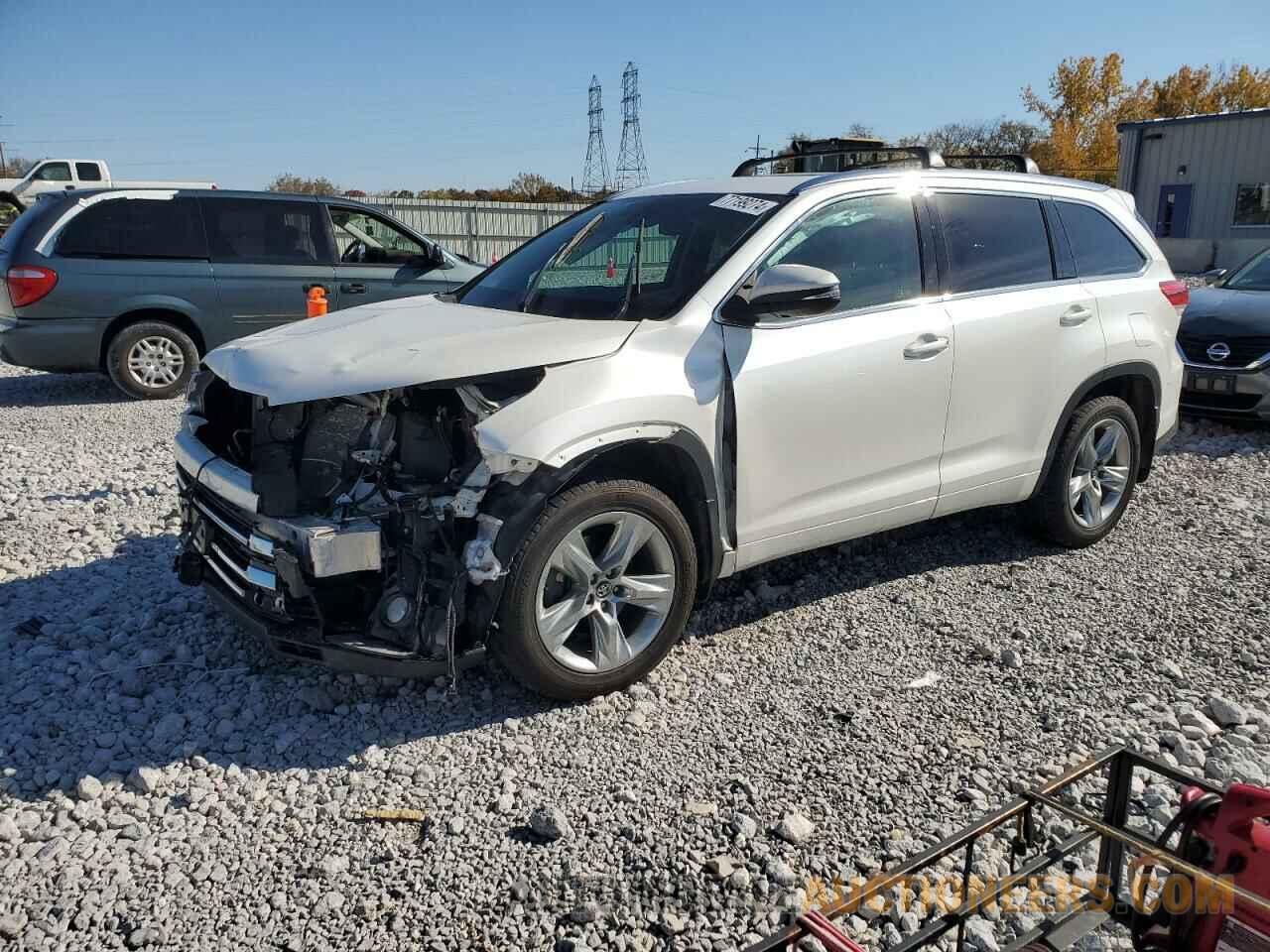 5TDDZRFH9JS873172 TOYOTA HIGHLANDER 2018