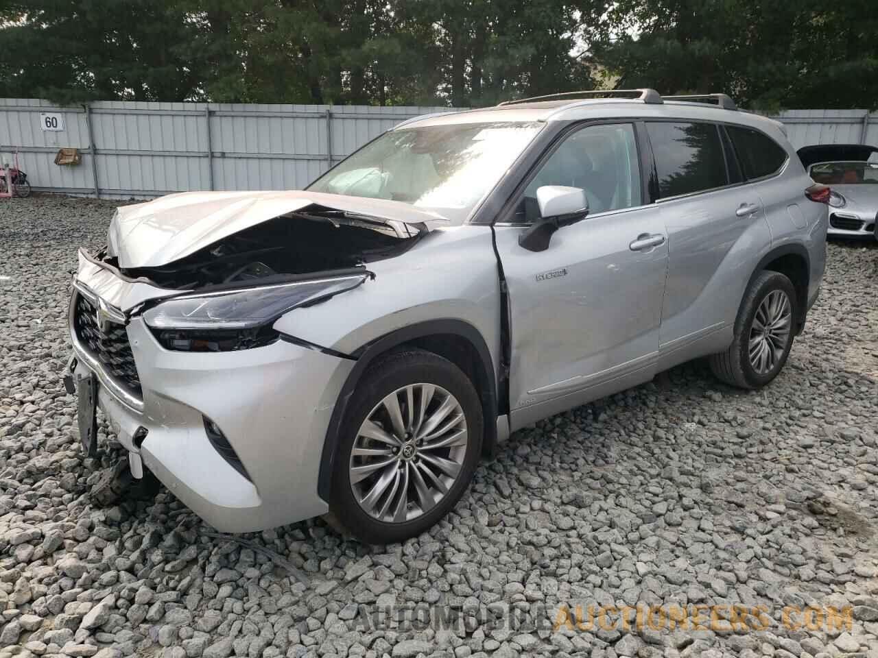 5TDEBRCH1LS006784 TOYOTA HIGHLANDER 2020