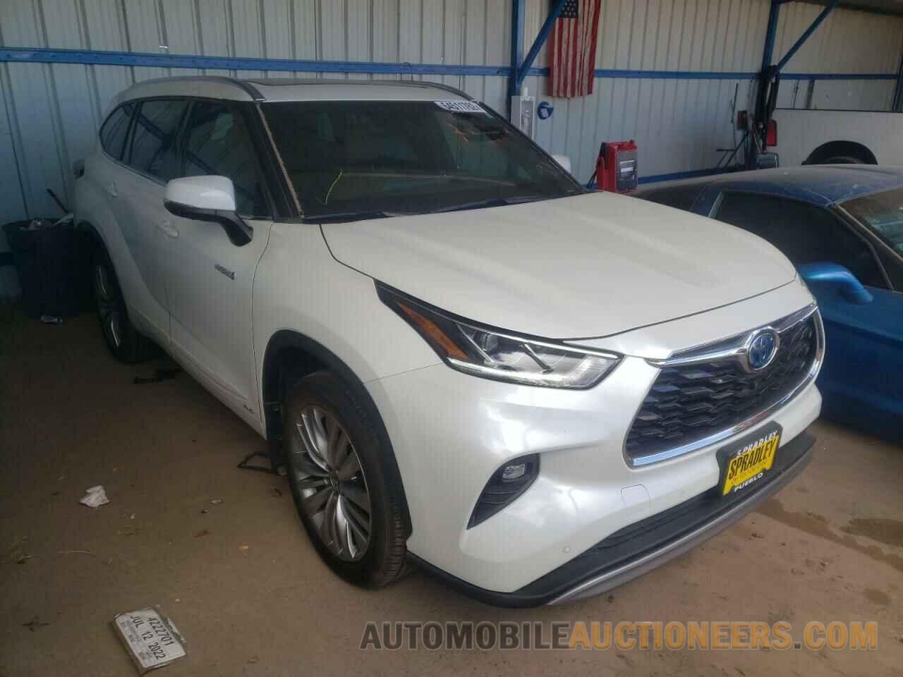 5TDEBRCH1MS023960 TOYOTA HIGHLANDER 2021