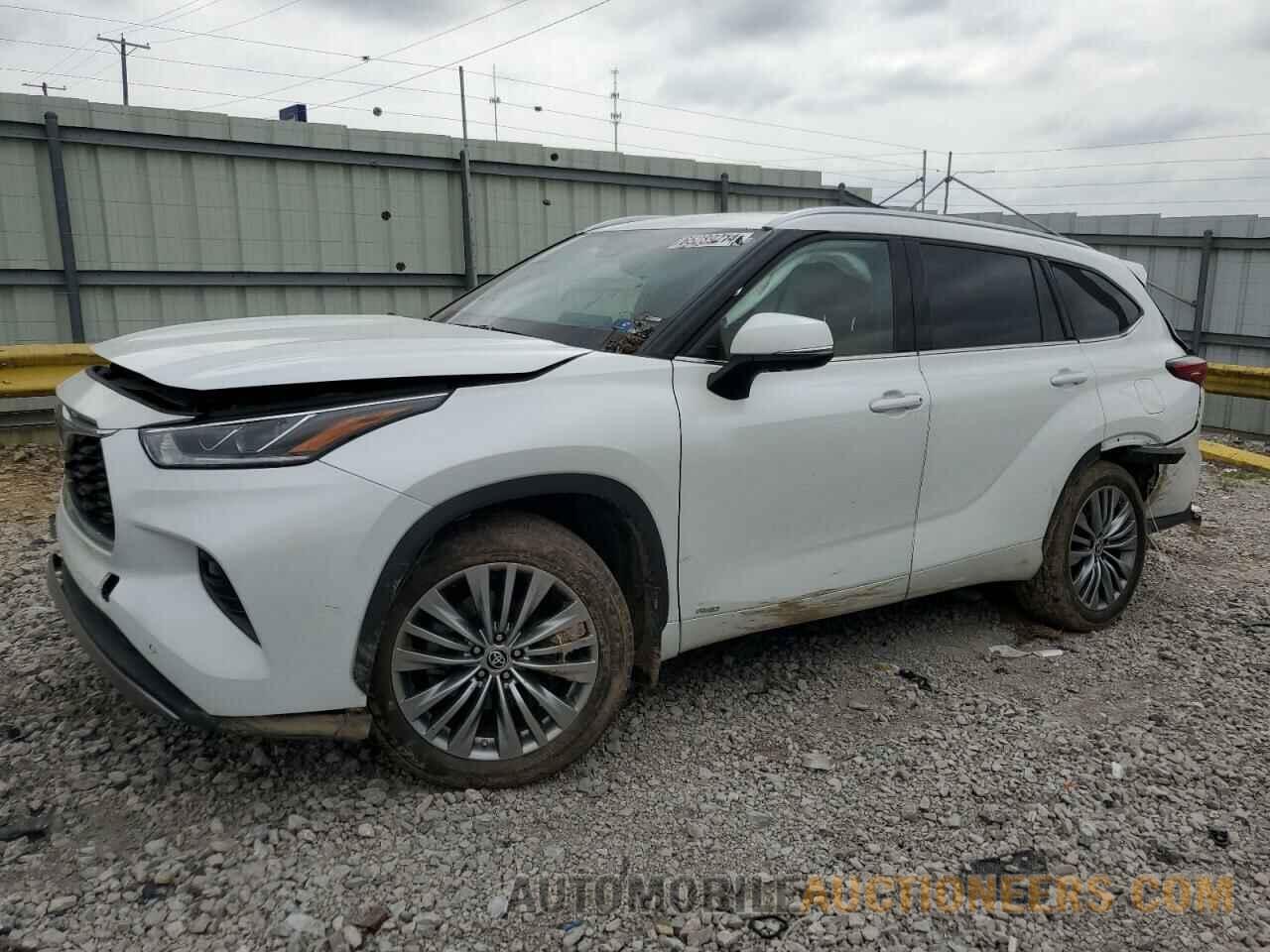 5TDEBRCH2NS072781 TOYOTA HIGHLANDER 2022