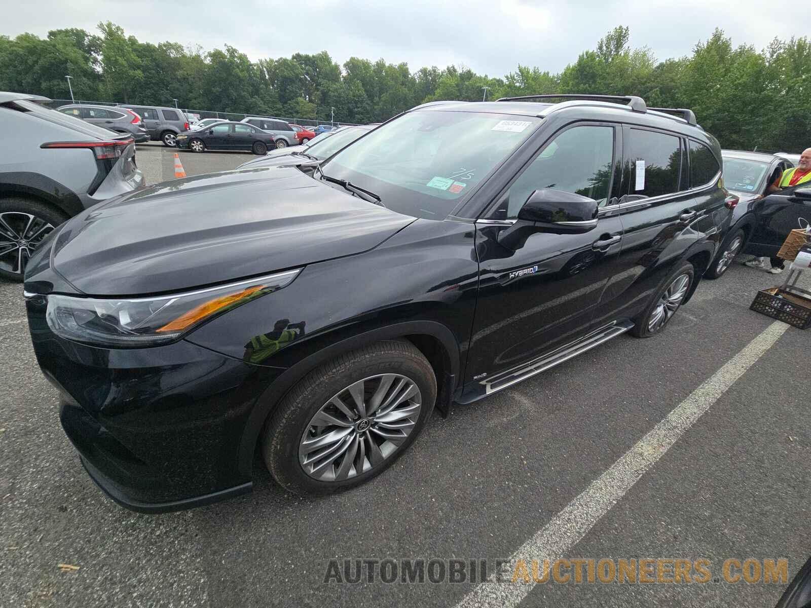 5TDEBRCH3LS013591 Toyota Highlander Hybrid 2020