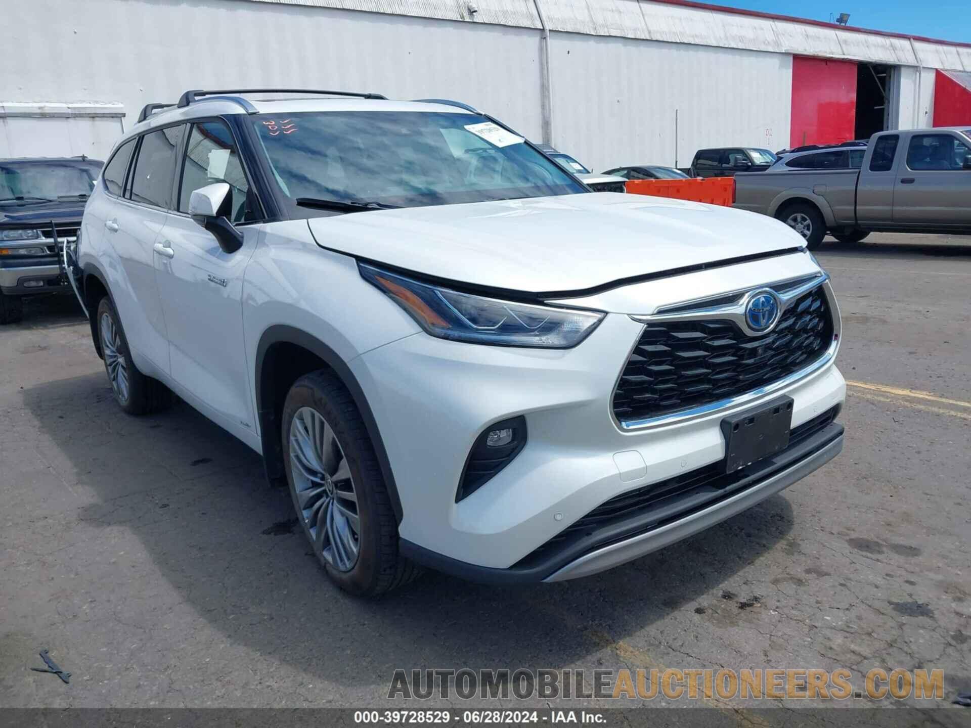 5TDEBRCH3MS018033 TOYOTA HIGHLANDER 2021