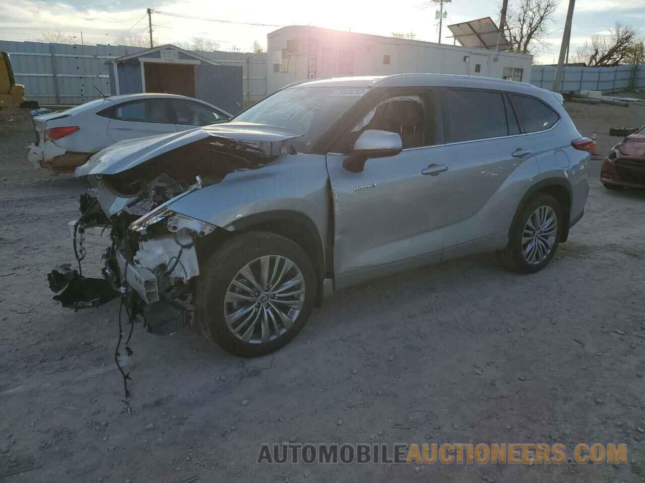 5TDEBRCH3MS033180 TOYOTA HIGHLANDER 2021