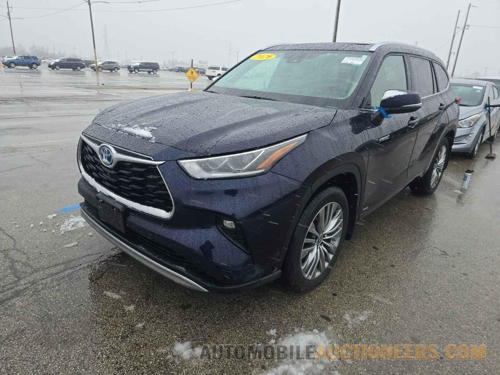 5TDEBRCH5MS065435 Toyota Highlander Hybrid 2021