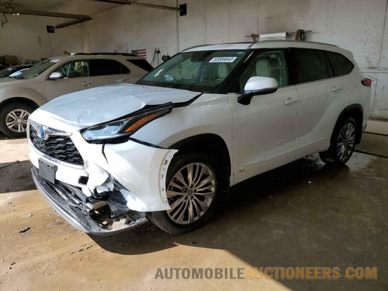 5TDEBRCH6NS096615 TOYOTA HIGHLANDER 2022