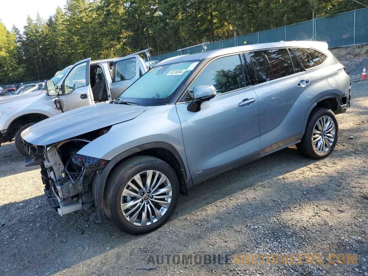 5TDEBRCH7RS604239 TOYOTA HIGHLANDER 2024