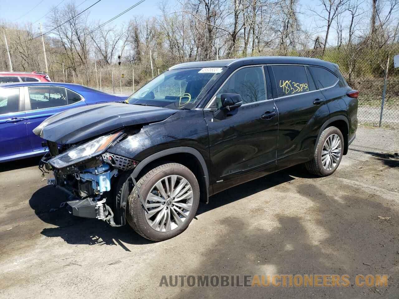 5TDEBRCH8NS084112 TOYOTA HIGHLANDER 2022