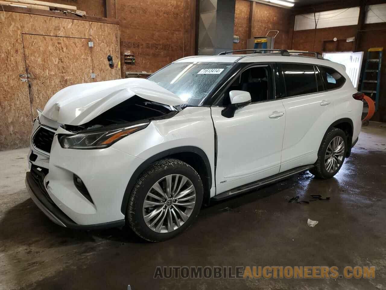 5TDEBRCH8NS084210 TOYOTA HIGHLANDER 2022