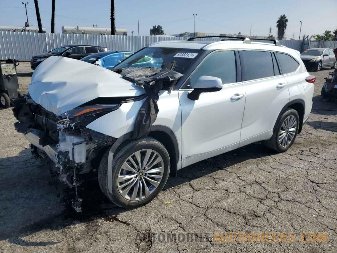 5TDEBRCH9NS096821 TOYOTA HIGHLANDER 2022