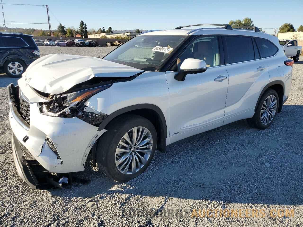 5TDEBRCH9PS109246 TOYOTA HIGHLANDER 2023