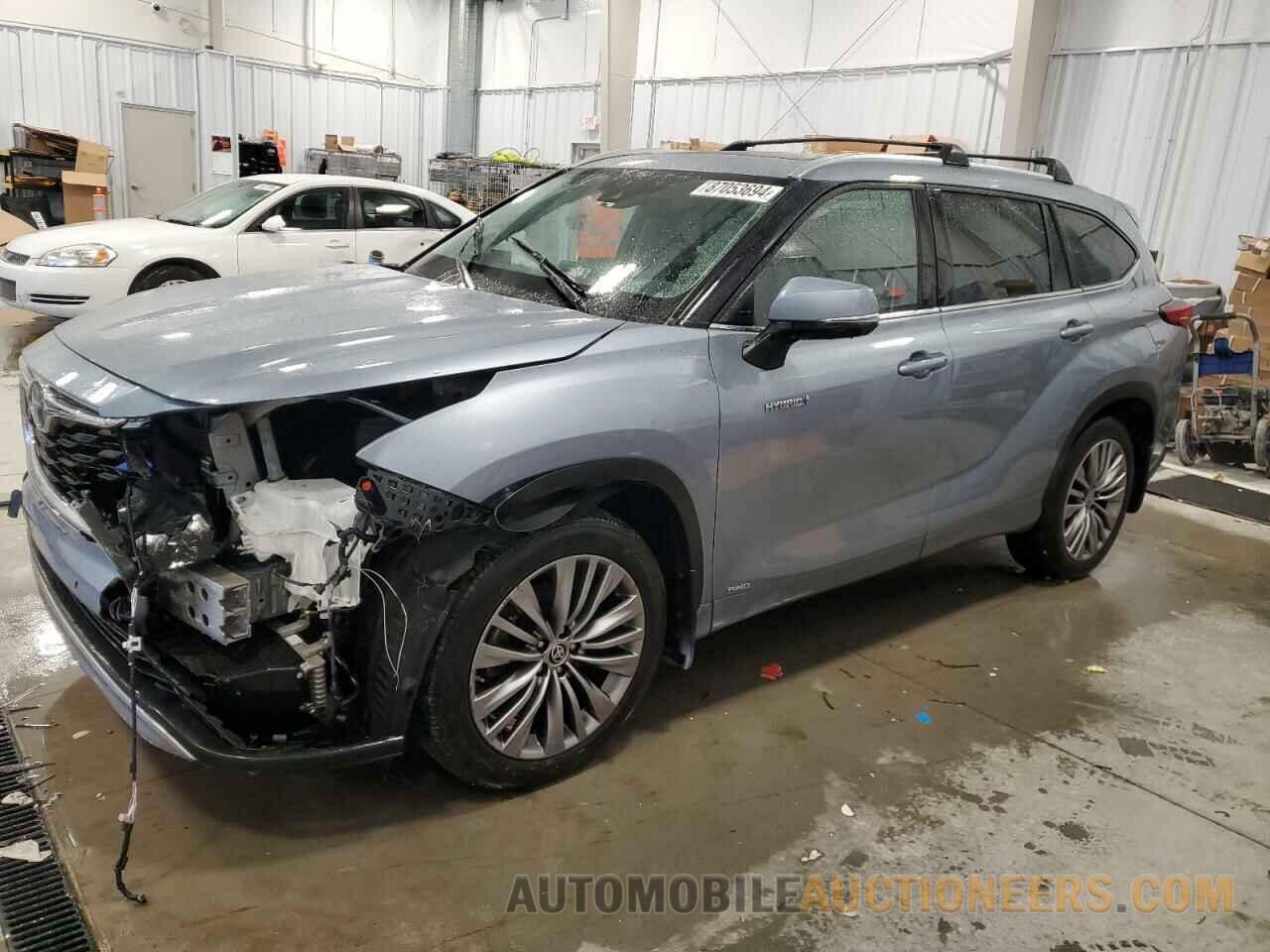 5TDEBRCHXLS002877 TOYOTA HIGHLANDER 2020