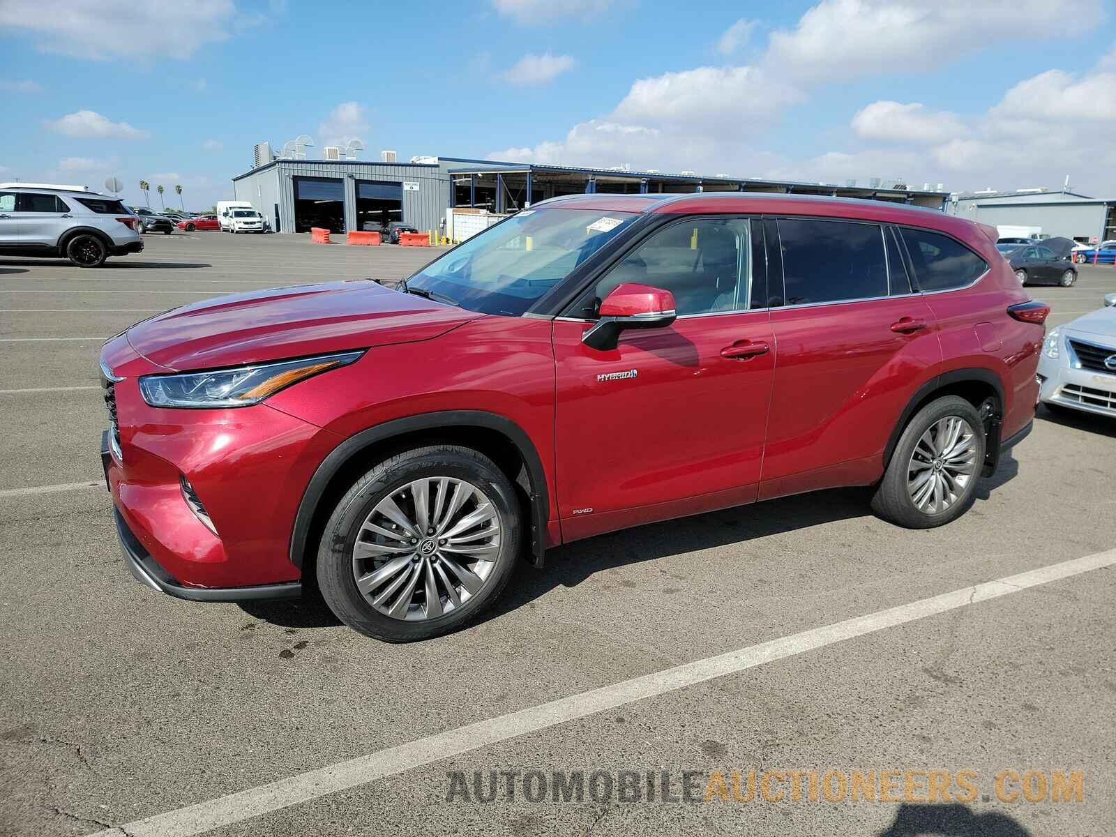 5TDEBRCHXMS016988 Toyota Highlander Hybrid 2021