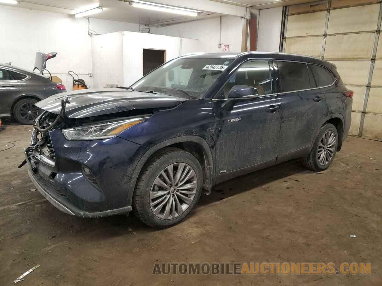 5TDEBRCHXMS026663 TOYOTA HIGHLANDER 2021