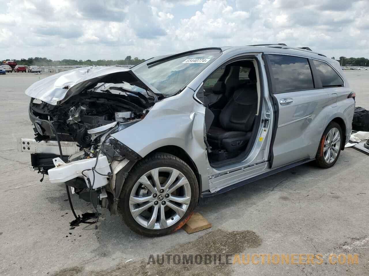 5TDERKEC3MS065745 TOYOTA SIENNA 2021